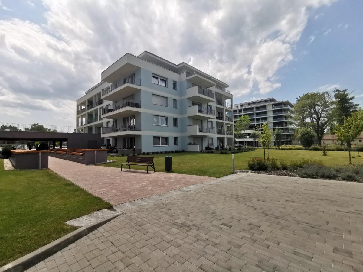 Vizpart Honved Apartman Balatonlelle Exterior photo